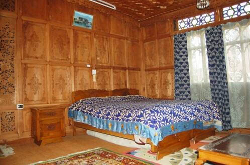 Hermes Houseboat, Srinagar 2
